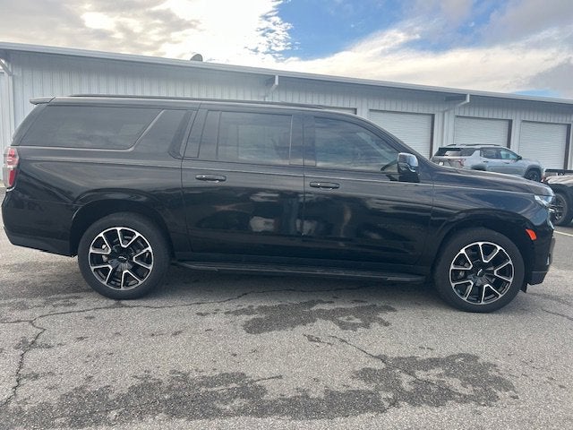 2021 Chevrolet Suburban RST