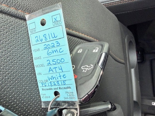 2023 GMC Sierra 2500 HD AT4