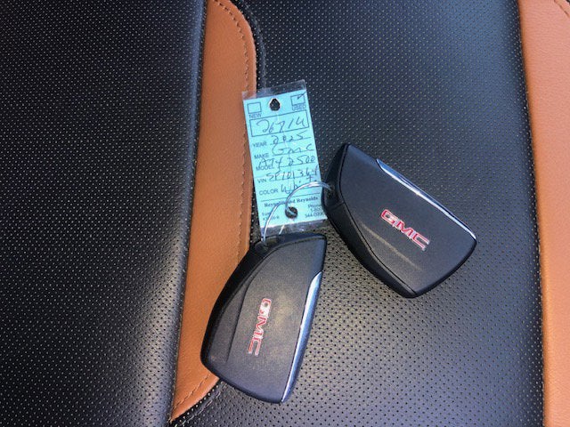 2025 GMC Sierra 2500 HD AT4