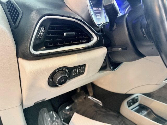 2020 Chrysler Pacifica Touring L