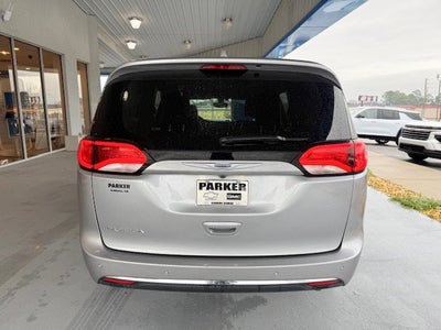 2020 Chrysler Pacifica Touring L