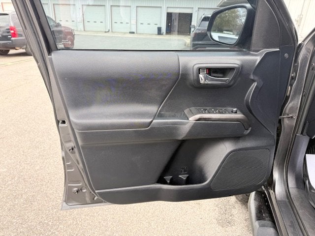 2018 Toyota Tacoma SR