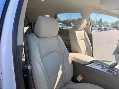 2020 Buick Enclave Essence