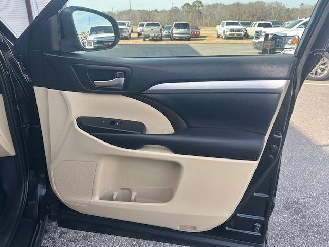 2019 Toyota Highlander SE