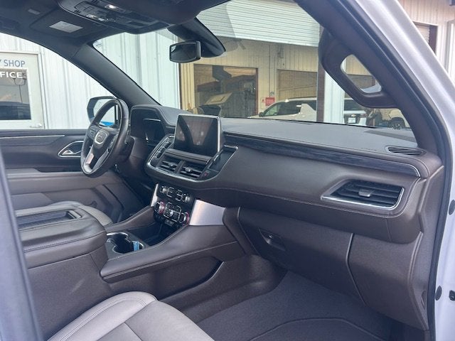 2022 GMC Yukon SLT