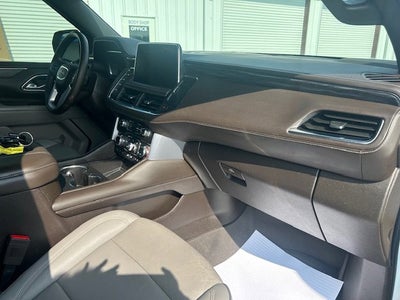 2023 GMC Yukon SLT