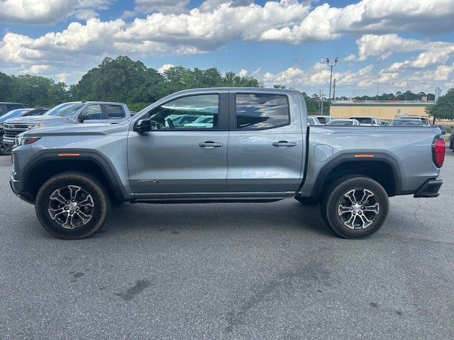 2024 GMC Canyon 4WD AT4 Crew Cab Short Box's photo