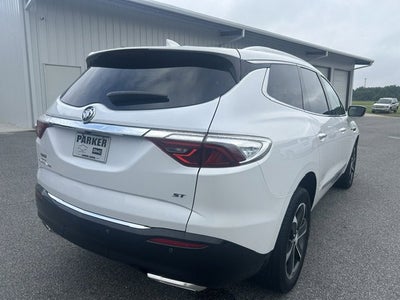 2022 Buick Enclave Essence